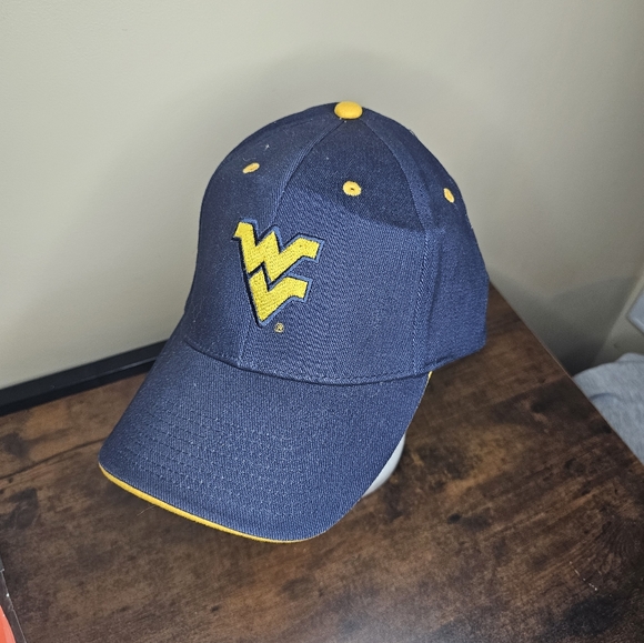 WEST VIRGINIA MOUNTAINEERS HAT MVP NAVY BLUE NCAA COLLEGE FOOTBALL TEAM NEW CAP - Picture 2 of 11